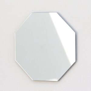 シンプルで美しいデザイン 八角形の壁掛けミラー 風水鏡 枠無しノンフレーム 賃貸マンション可