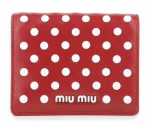 赤い2つ折り財布 MIU MIU ミュウミュウ レッド 白い水玉模様ドット柄