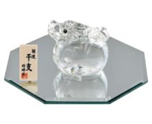 ガラス製 辰 龍 竜 りゅう 置物 干支飾り 開運 八角形 ミラー 鏡 台付き